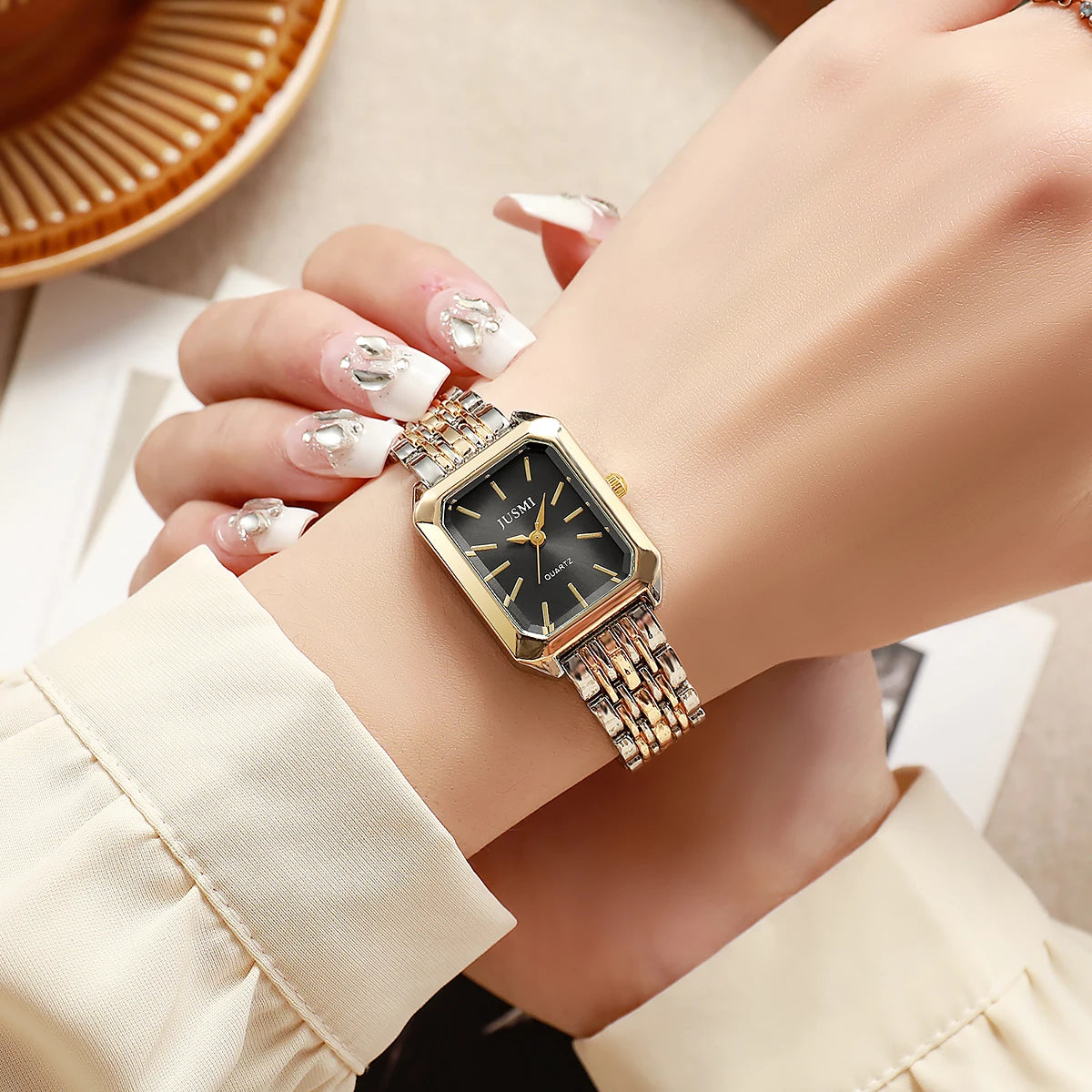 New Fashionable Simple Explosive Square Bar Scale Dial Steel Strip Quartz Watch
