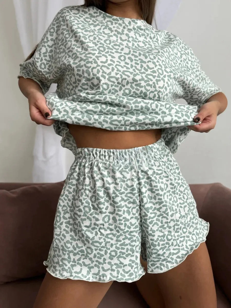 Women's Fashion Models Leopard Print Sexy Hottie Round Neck Short Sleeve Shorts Suit Pyjamas Homewear