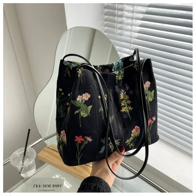 New Chinese Style Retro Bag 2025 New Models Silk Jacquard Fashionable Minimalist Bag Single Shoulder Diagonal Cross Women's Bag