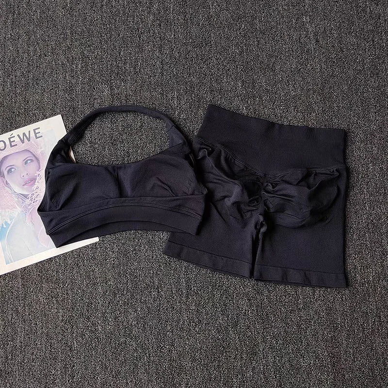 2 Pieces Yoga Suit for Women Seamless Fitness Gym Clothes Halter Sports Bra Matching Impact Shorts Workout Sets Gym Outfit