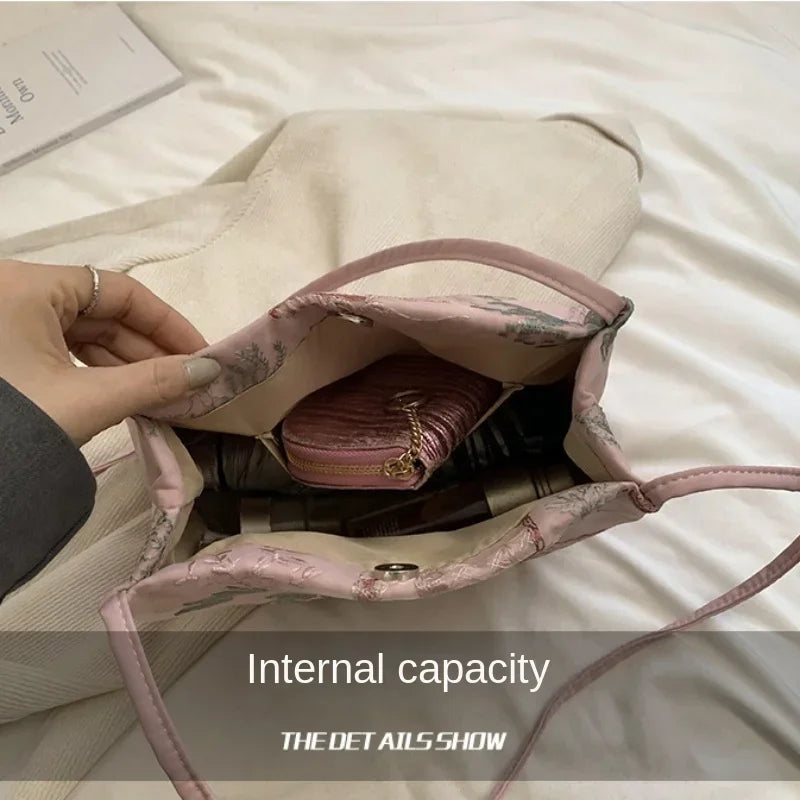 New Chinese Style Retro Bag 2025 New Models Silk Jacquard Fashionable Minimalist Bag Single Shoulder Diagonal Cross Women's Bag